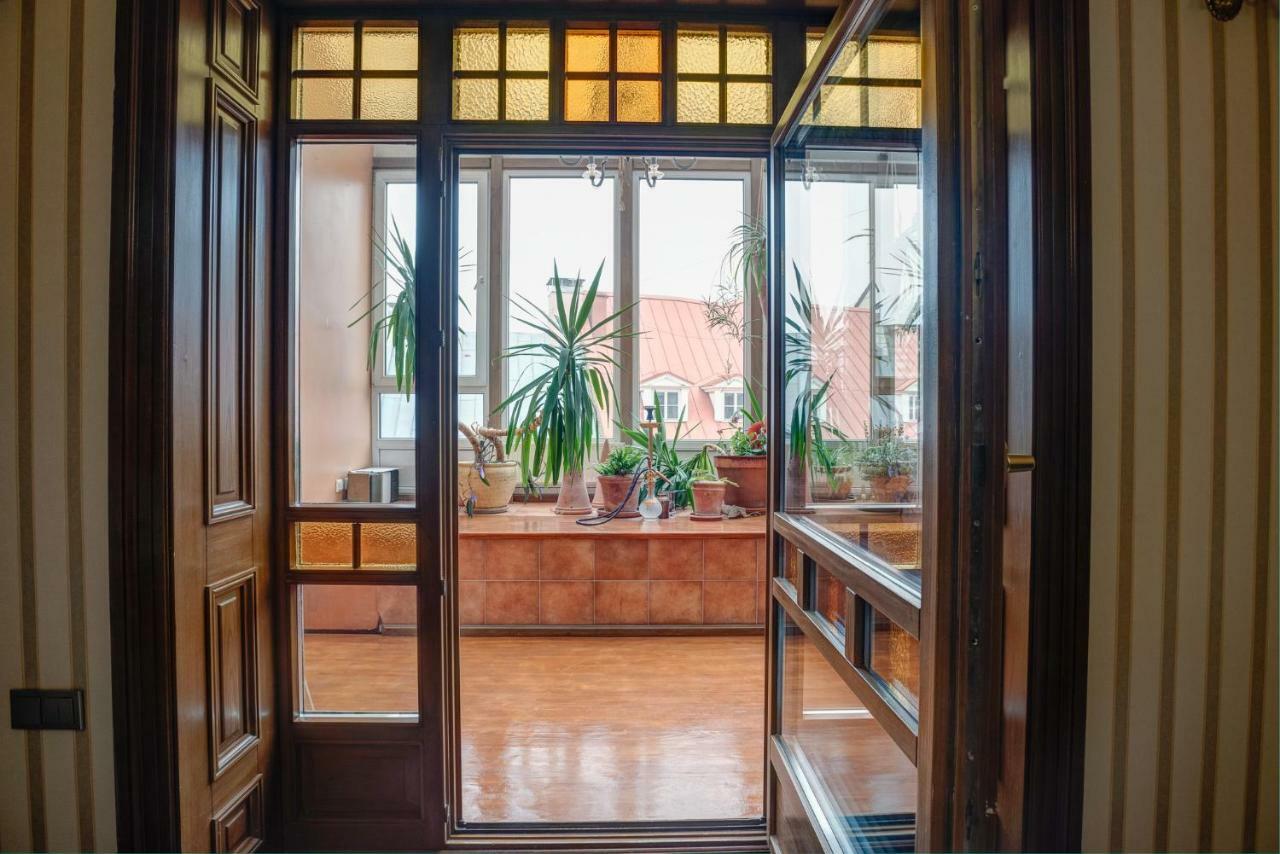 Dandelion Apartment Vecpilsetas Riga Exterior photo